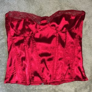 Pretty little thing Red satin corset top